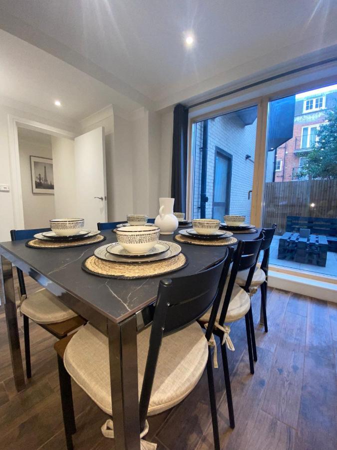 Central London, Jaccuzzi,Newbuild, 2 Bedrooms Two Baths 외부 사진